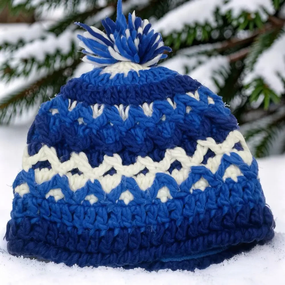 LL Bean Kids Medium Beanie Hat Blue Purple Knit Pom Fleece Lined Winter Ski Cap